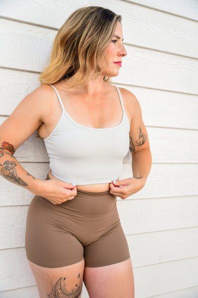 The Seamless Pulse Shorts 3.5" - The Shoreline Collection