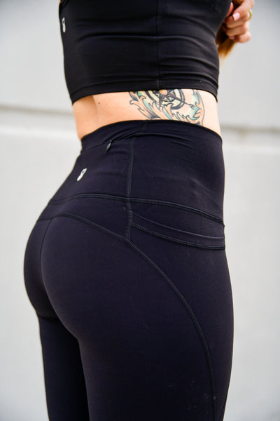 Seamless Pulse Pocket Leggings - The Blackout Collection