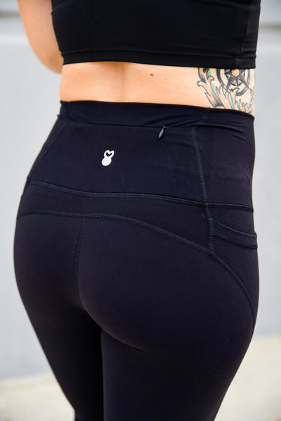 Seamless Pulse Pocket Leggings - The Blackout Collection
