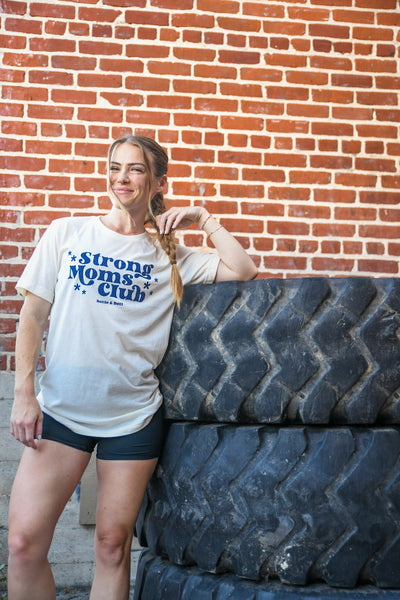 Strong Moms Club - Oversized Tee