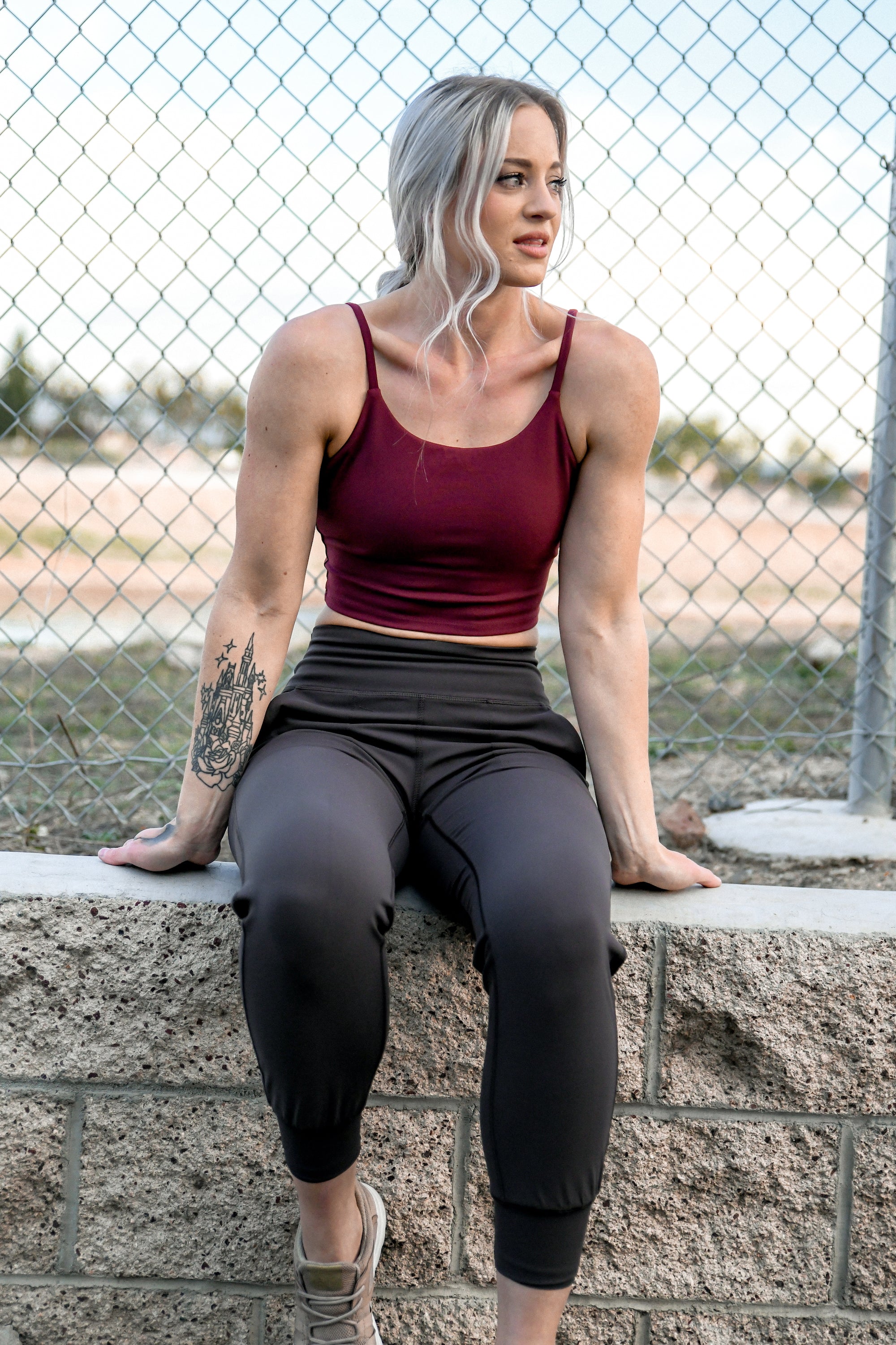 Elevate Cropped Joggers