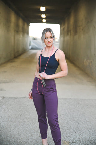 Elevate Cropped Joggers - Final Chance Collection